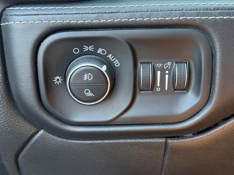 Used 2020 RAM 3500 Limited image 24