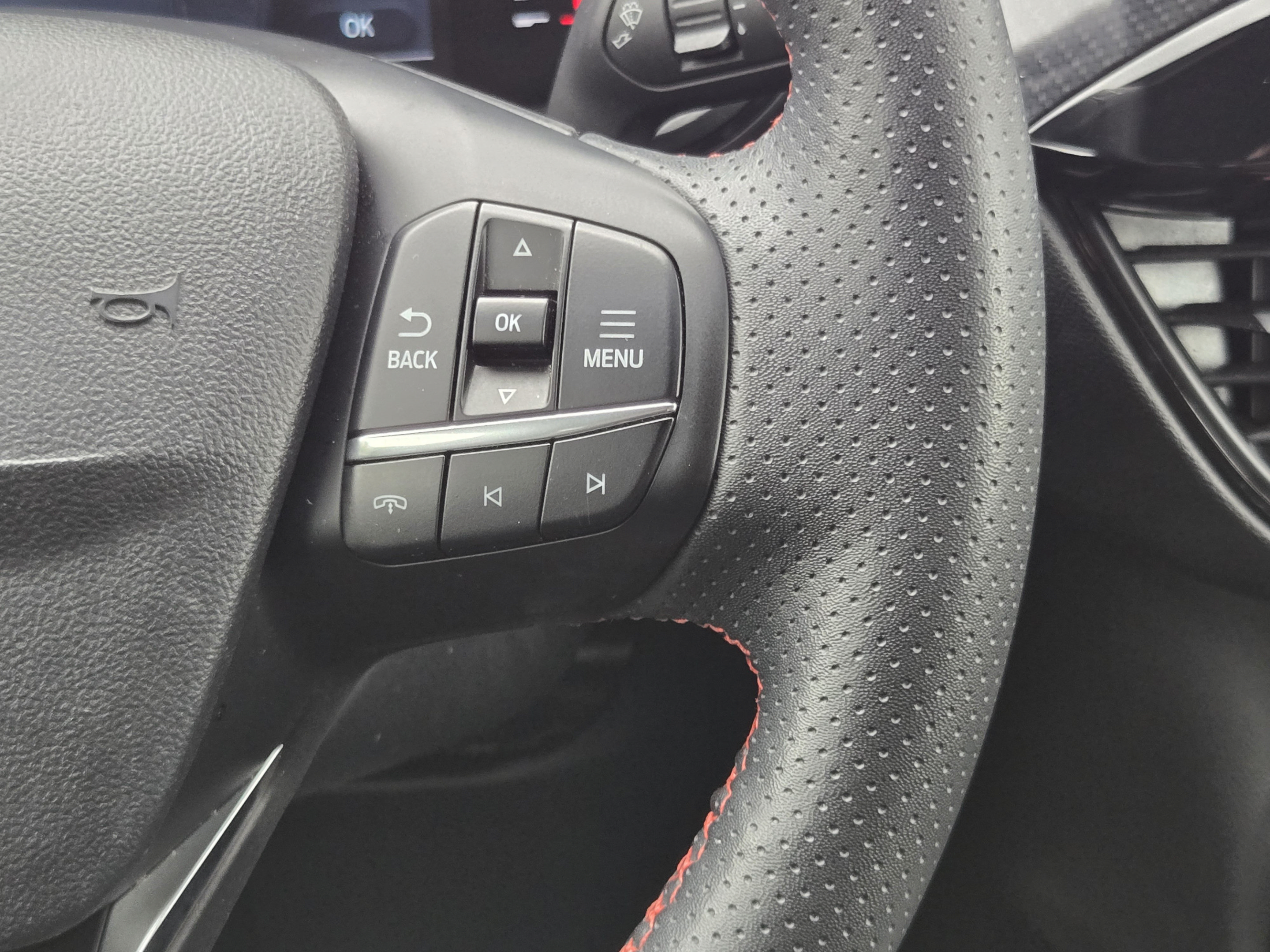 Used 2024 Ford Escape ST-Line AWD/4WD image 26
