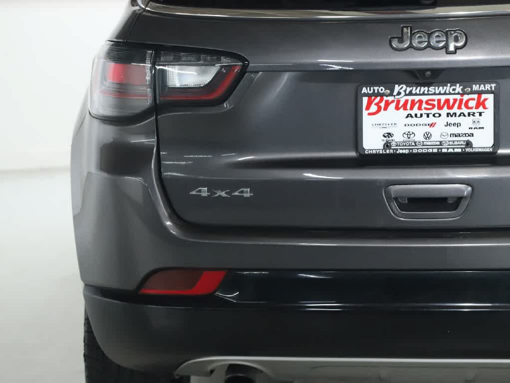 Used 2023 Jeep Compass Limited w/ Elite Group AWD/4WD image 43
