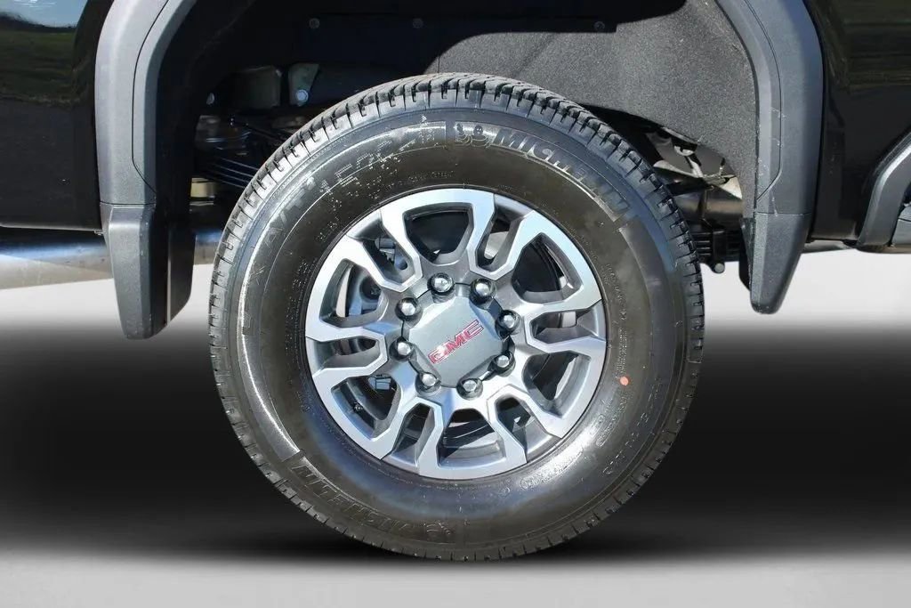 New 2026 GMC Sierra 3500 SLT image 41