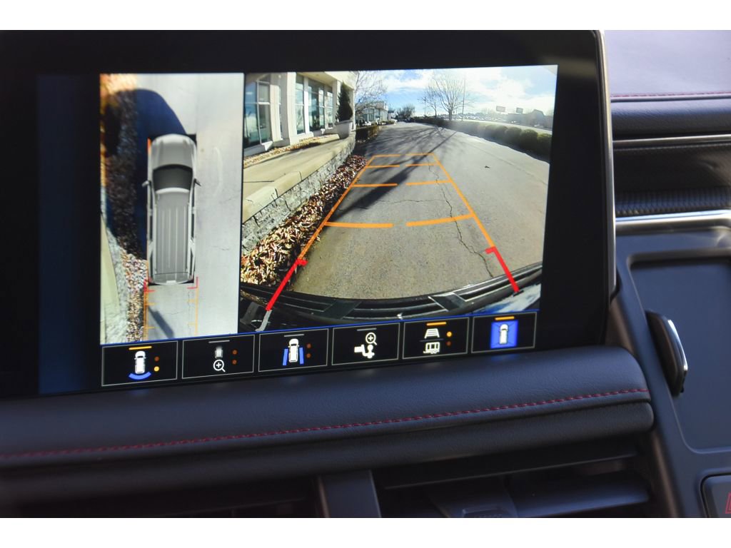 Used 2022 Chevrolet Suburban RST w/ Luxury Package image 22