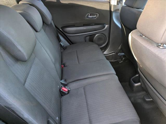 Used 2016 Honda HR-V LX image 18