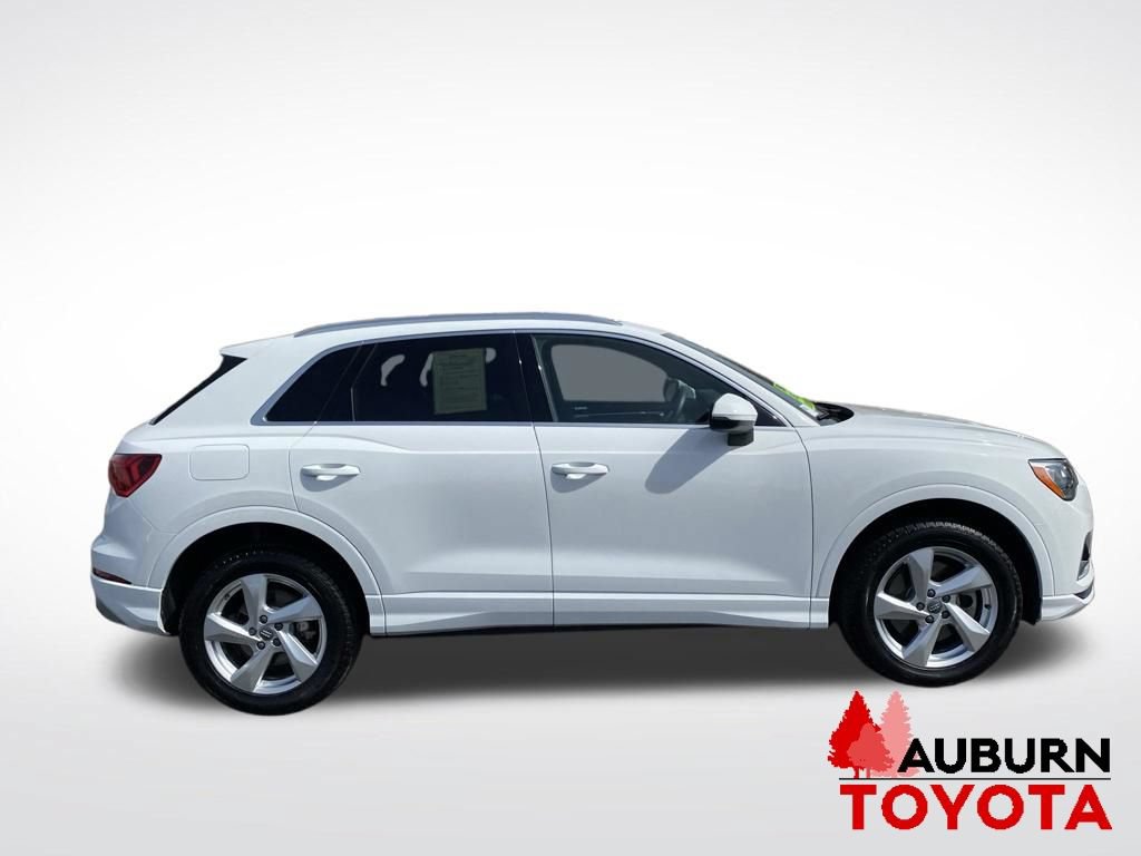Used 2020 Audi Q3 2.0T Premium w/ Convenience Package AWD/4WD image 8