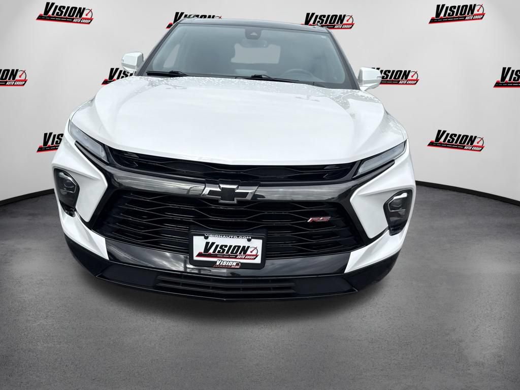 Used 2023 Chevrolet Blazer RS w/ Enhanced Convenience Package AWD/4WD image 2