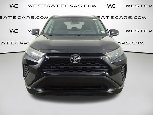 Used 2021 Toyota RAV4 LE image 4