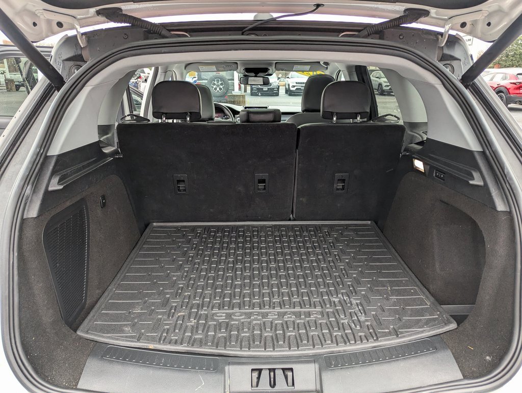 Used 2021 Lincoln Corsair AWD w/ Premium Package image 13