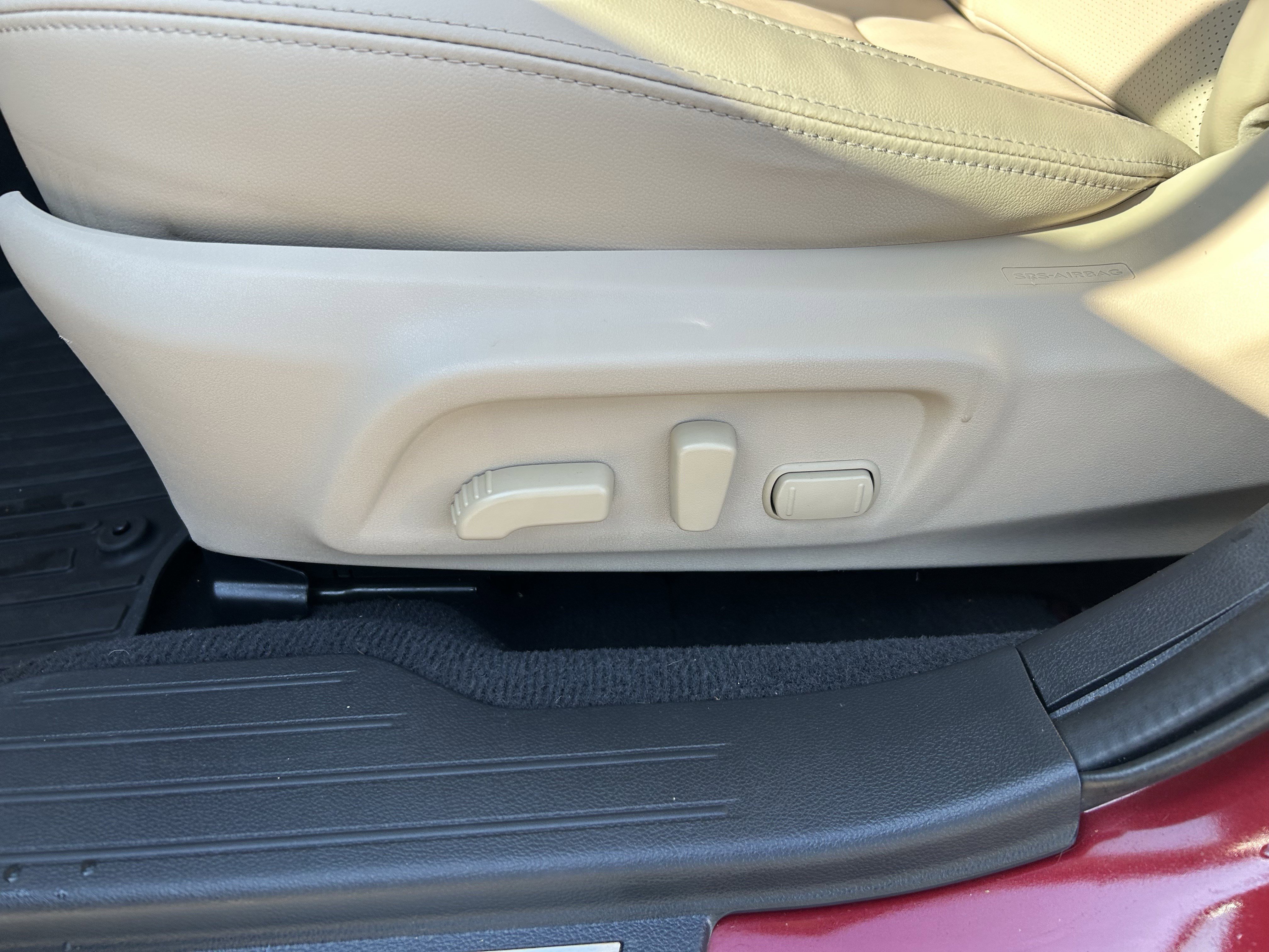 Used 2017 Subaru Outback 3.6R Limited image 21