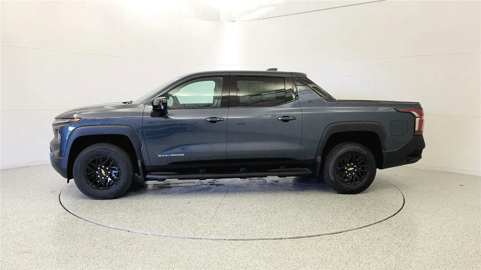 New 2026 Chevrolet Silverado EV LT image 4