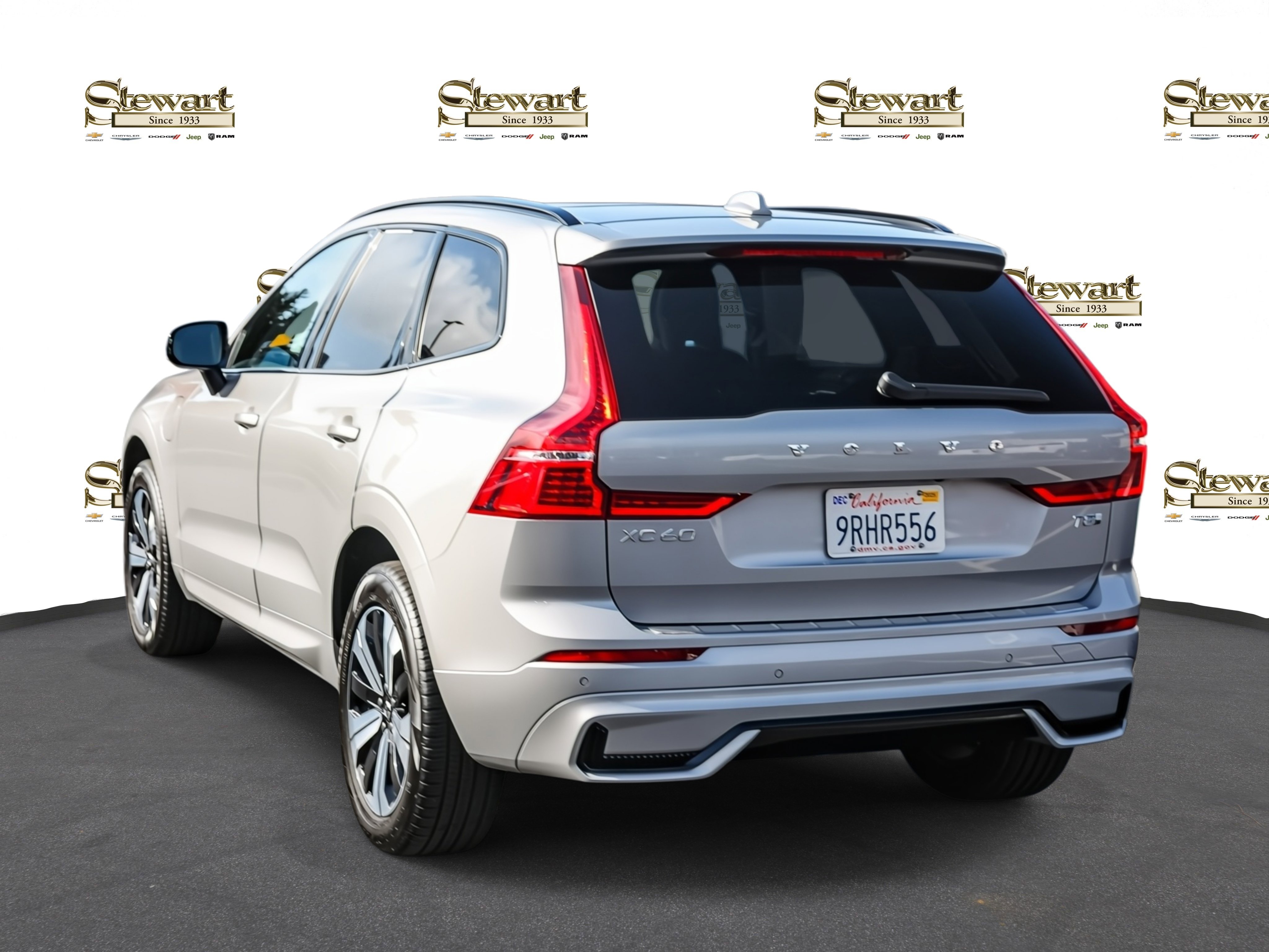 Used 2025 Volvo XC60 T8 Core w/ Protection Package Premier image 23