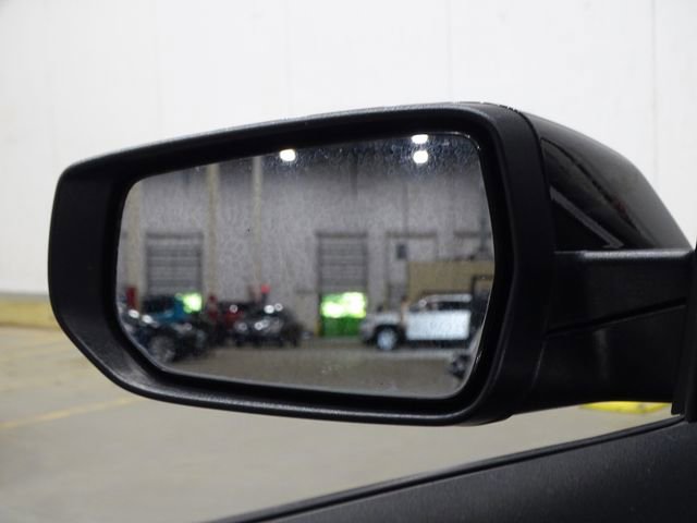 Used 2023 Chevrolet Malibu LT FWD image 35