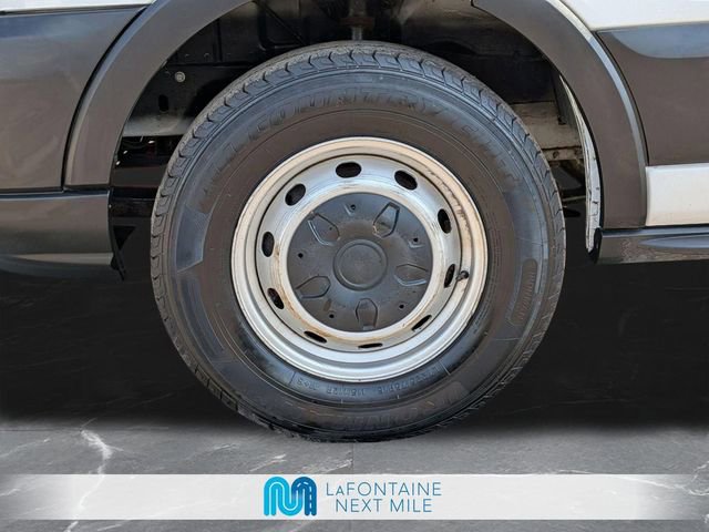 Used 2019 Ford Transit 250 148 Medium Roof RWD image 28