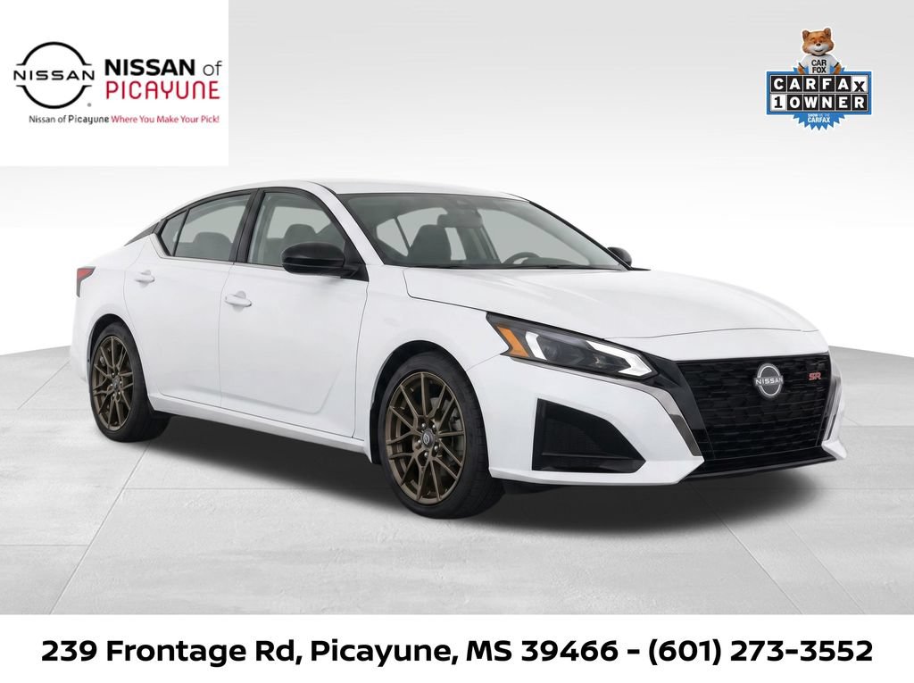 Certified 2025 Nissan Altima 2.5 SR FWD image 2