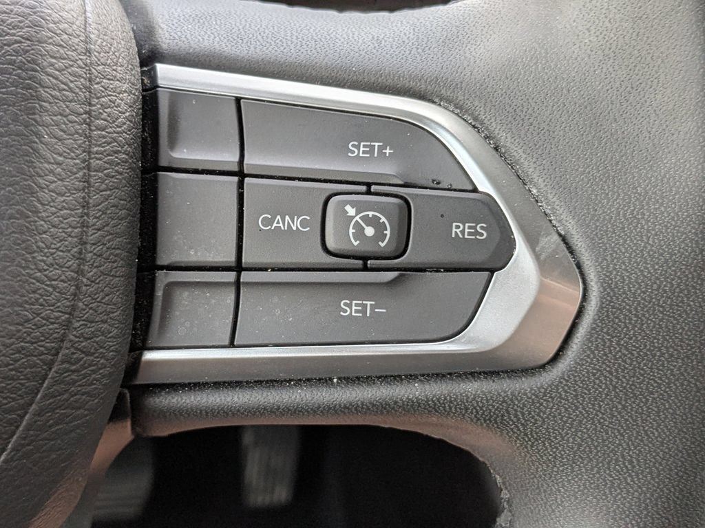 Used 2024 Jeep Compass Latitude AWD/4WD image 25