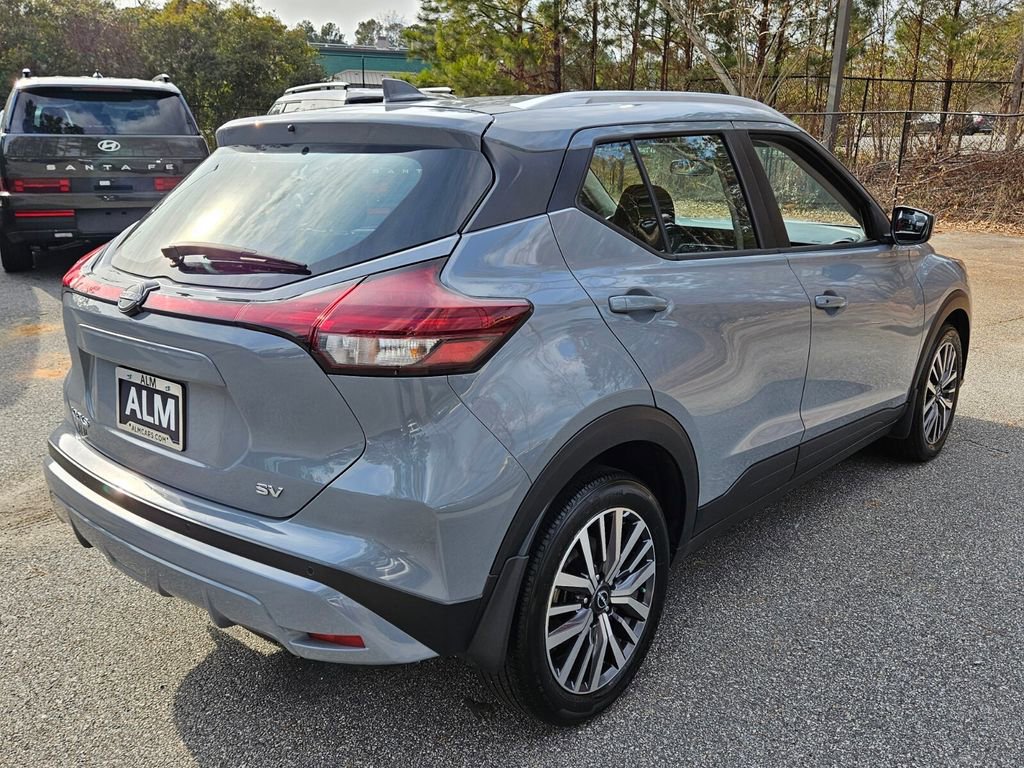 Used 2024 Nissan Kicks SV image 12
