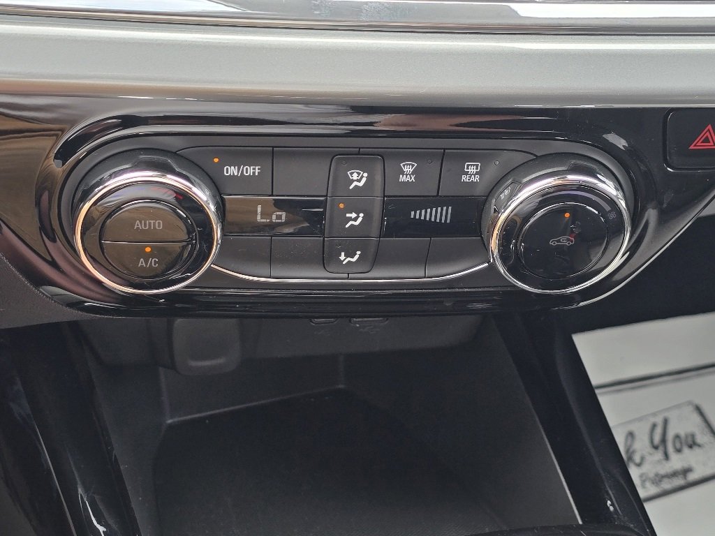 Used 2024 Chevrolet Trax LT image 18