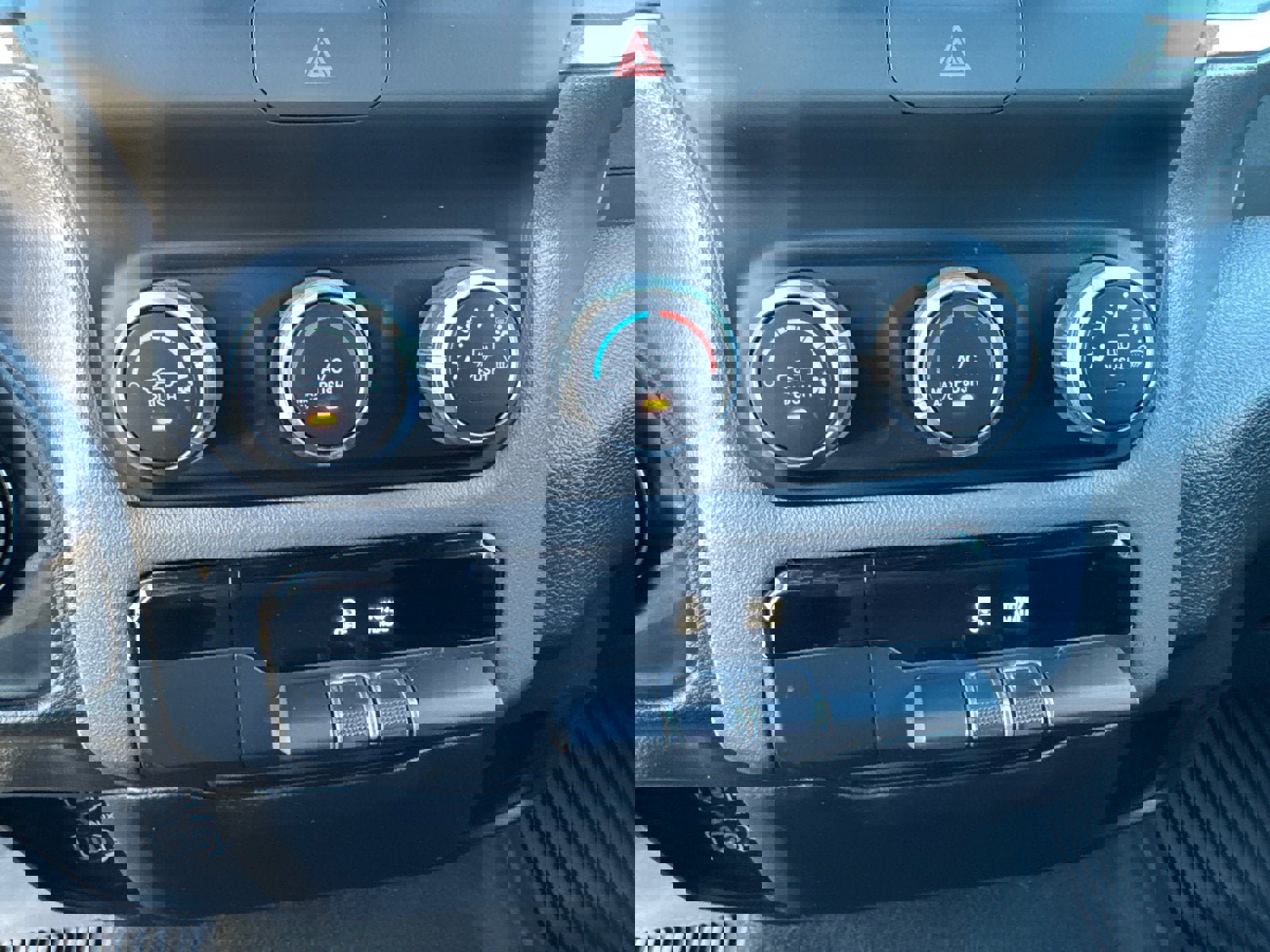 Used 2023 RAM 1500 Big Horn image 32