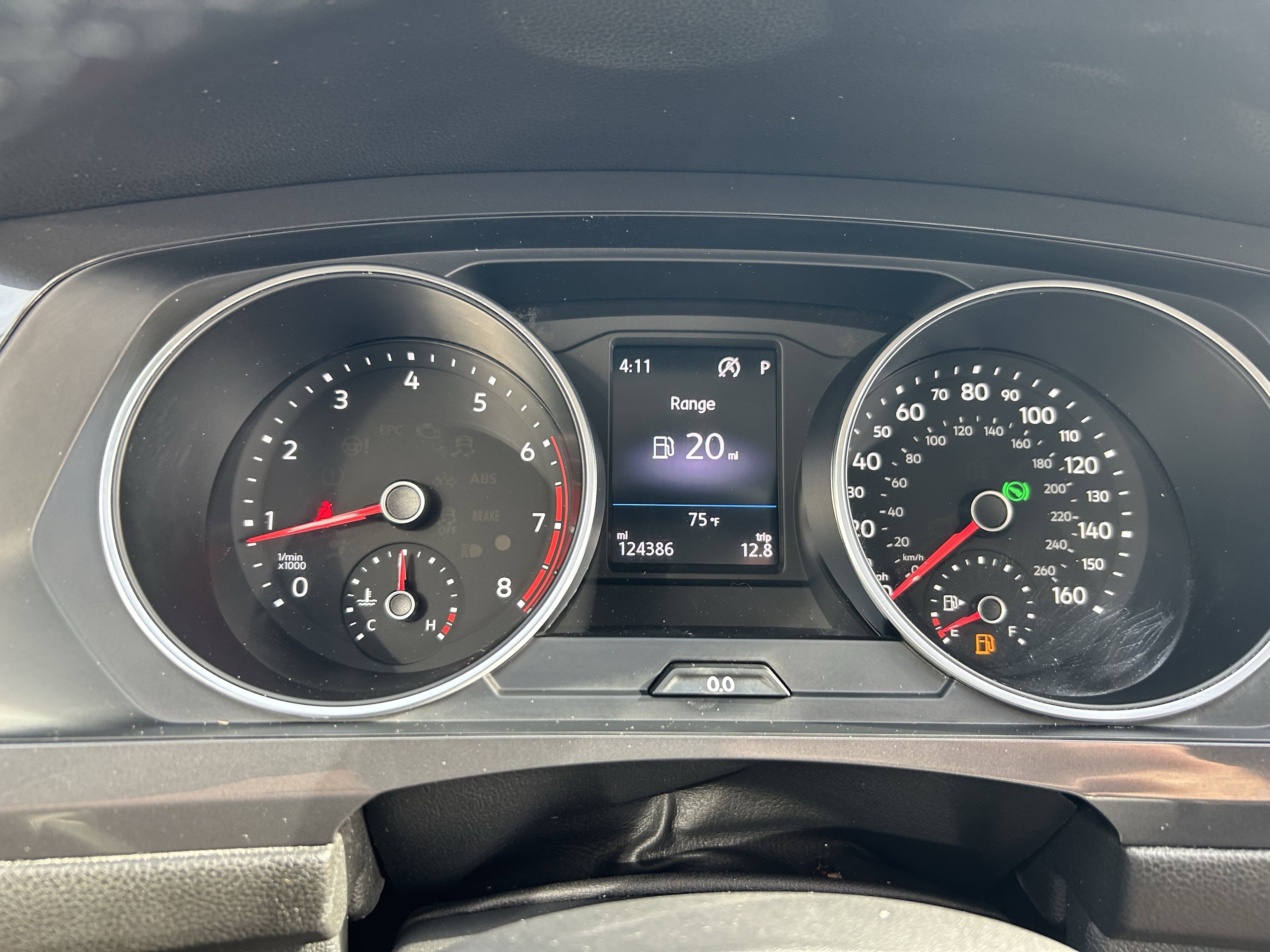 Used 2019 Volkswagen Tiguan SE w/ Panoramic Sunroof Package image 11