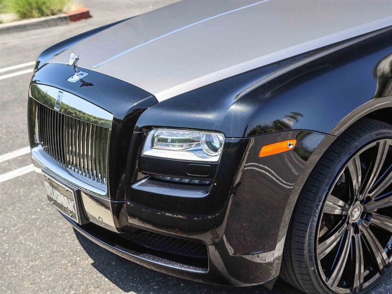 Used 2012 Rolls-Royce Ghost RWD image 11