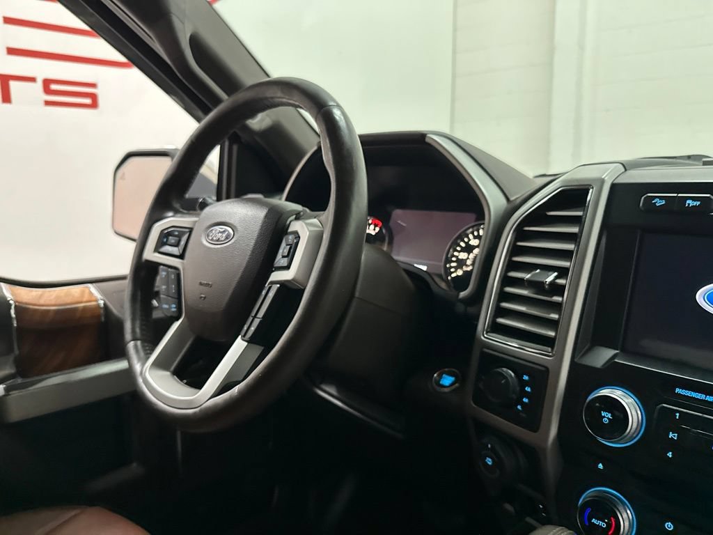 Used 2018 Ford F150 King Ranch w/ Equipment Group 601A Luxury AWD/4WD image 60