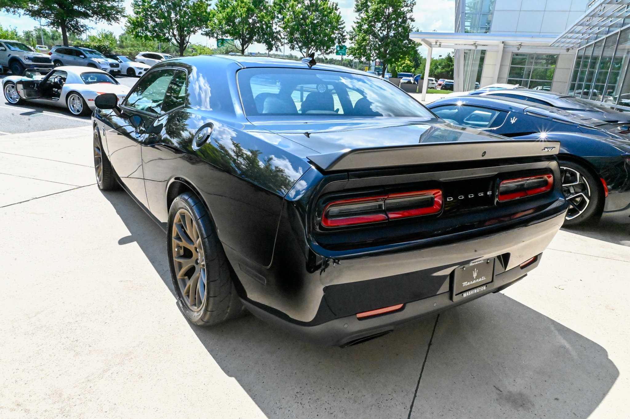 Used 2016 Dodge Challenger SRT Hellcat RWD image 7