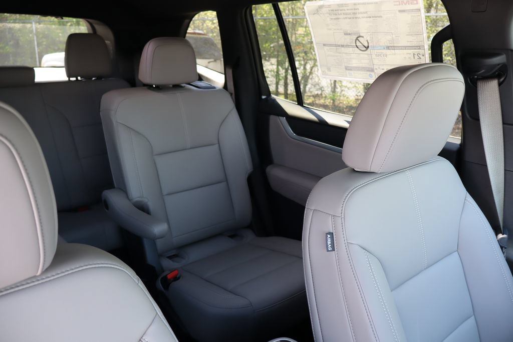 New 2026 GMC Acadia Elevation w/ Elevation Premium Package AWD/4WD image 25