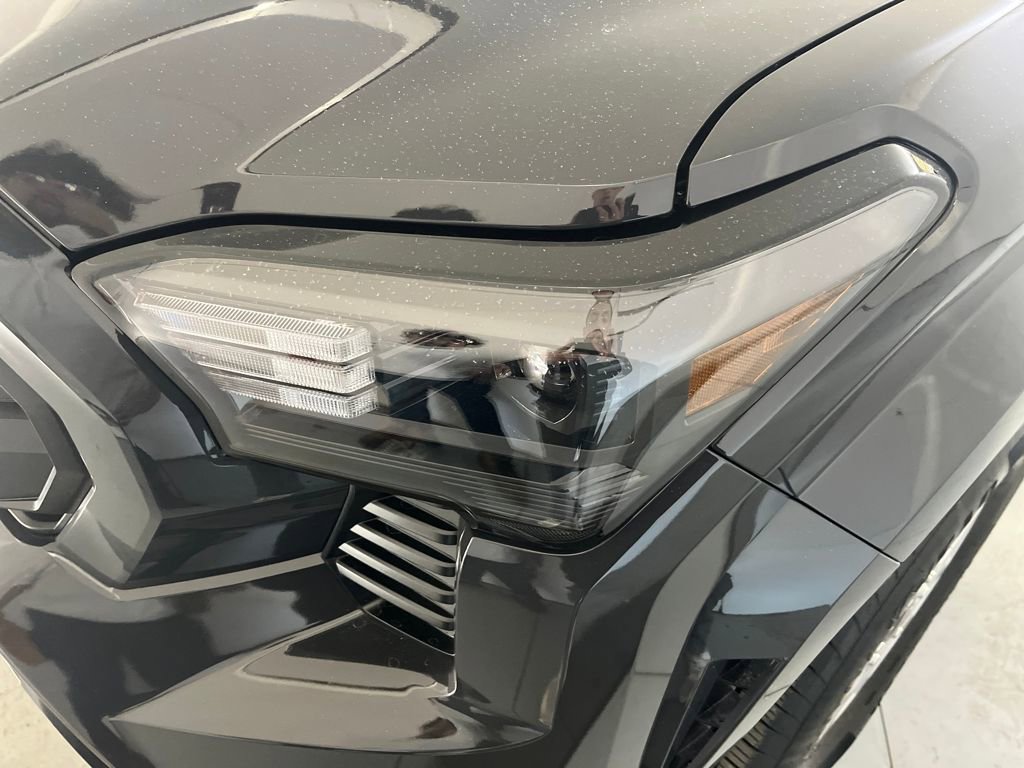 Used 2025 Toyota Tacoma SR5 image 35