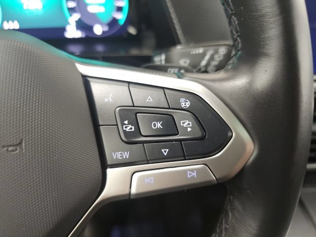 Used 2024 Volkswagen Atlas Cross Sport SEL R-Line AWD/4WD image 19