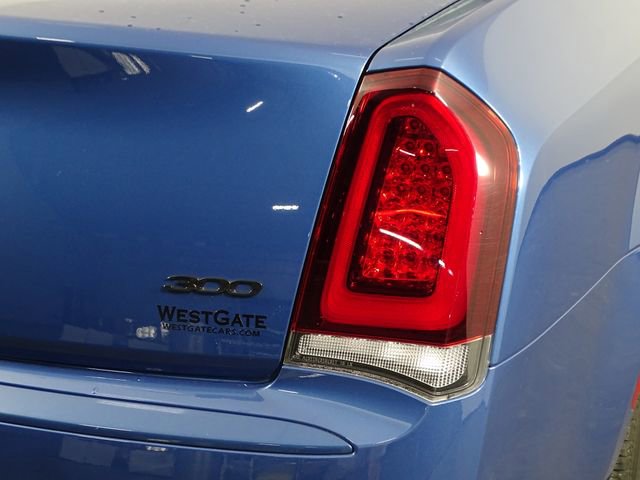 Used 2022 Chrysler 300 Touring w/ Sport Appearance Package image 44