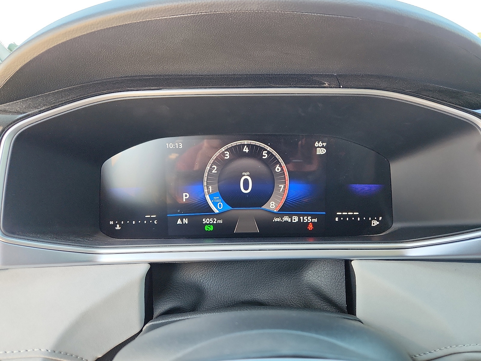 Certified 2025 Volkswagen Taos SE image 17