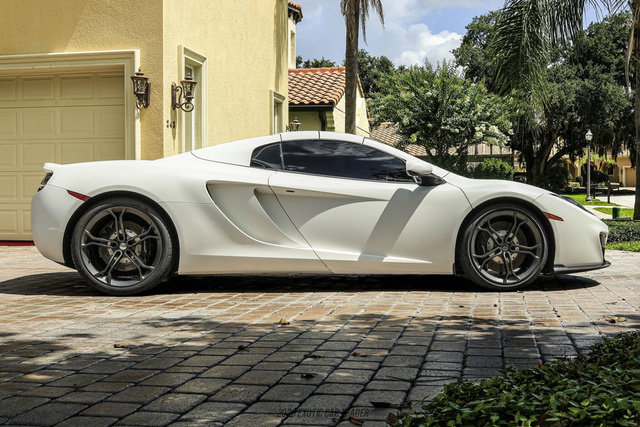 Used 2014 McLaren MP4-12C Spider RWD image 15