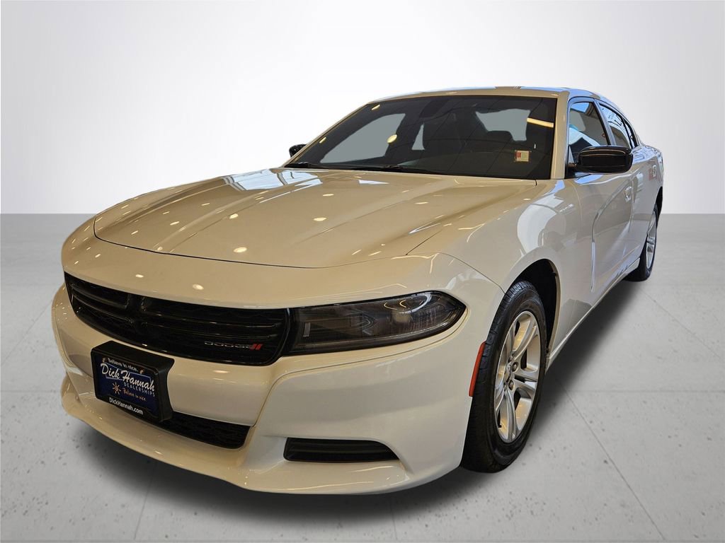 Used 2023 Dodge Charger SXT image 2