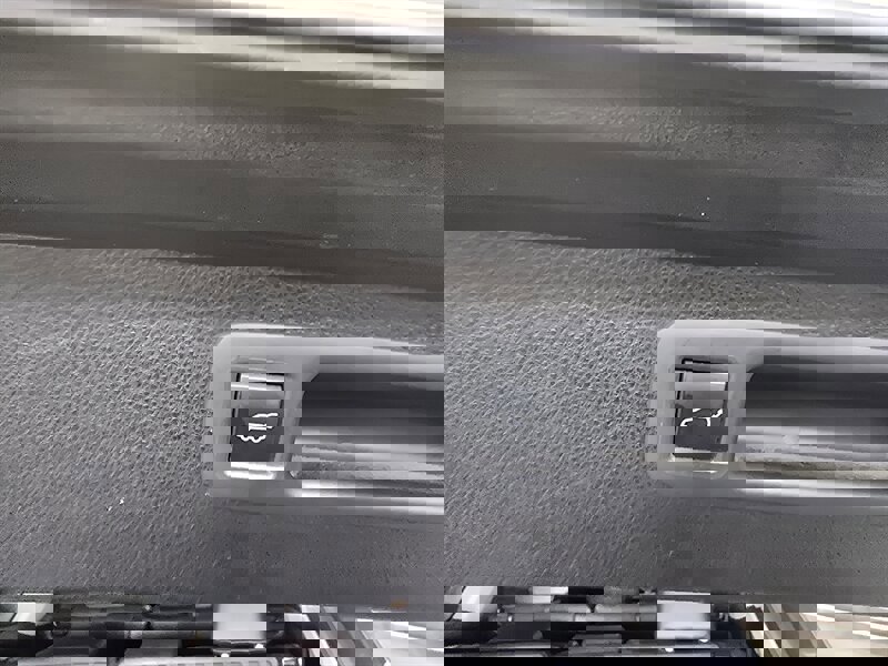 Used 2021 Toyota Highlander XLE image 36