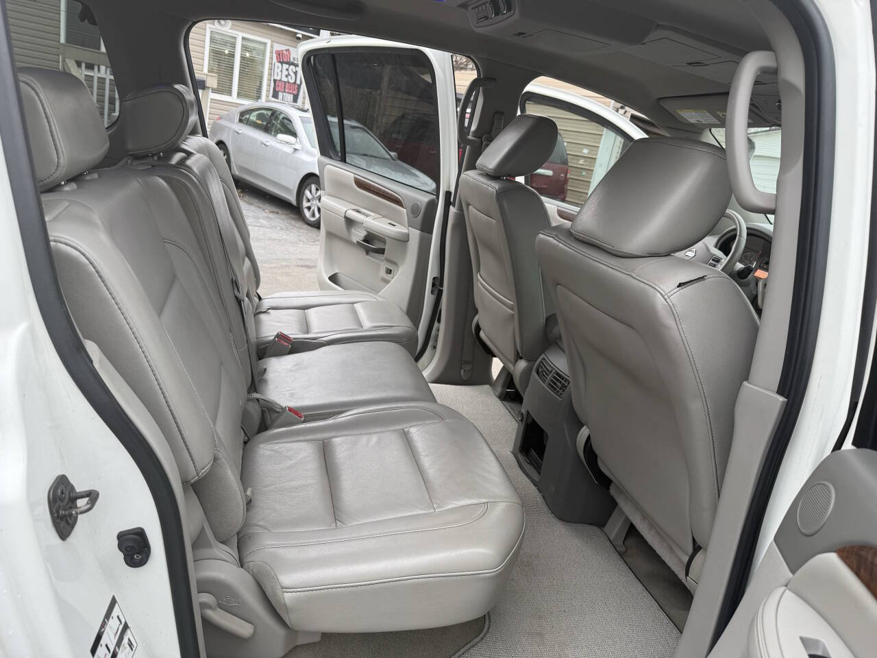 Used 2010 Nissan Armada Titanium AWD/4WD image 18