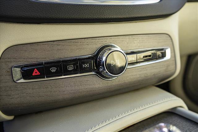 Used 2023 Volvo XC90 B6 Ultimate w/ Protection Package Premier image 21