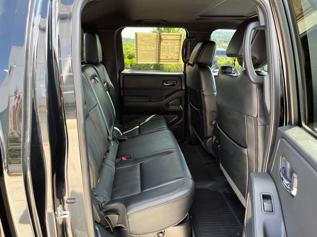 Used 2022 Nissan Frontier PRO-4X w/ Pro-4X Premium Package AWD/4WD image 24