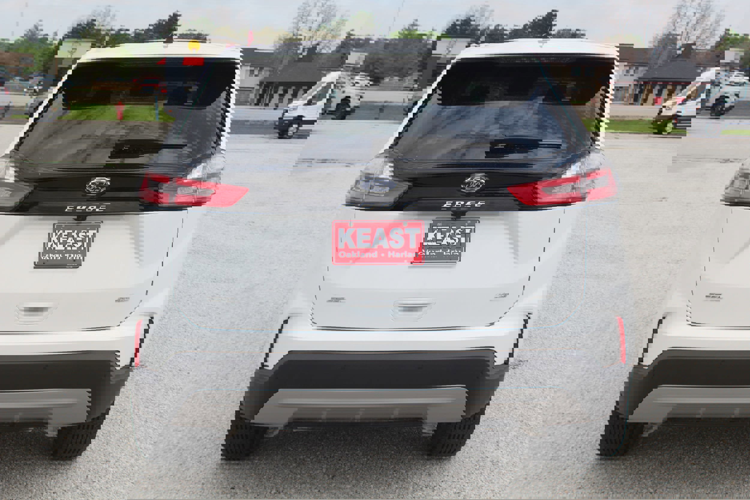 Used 2024 Ford Edge SEL image 6