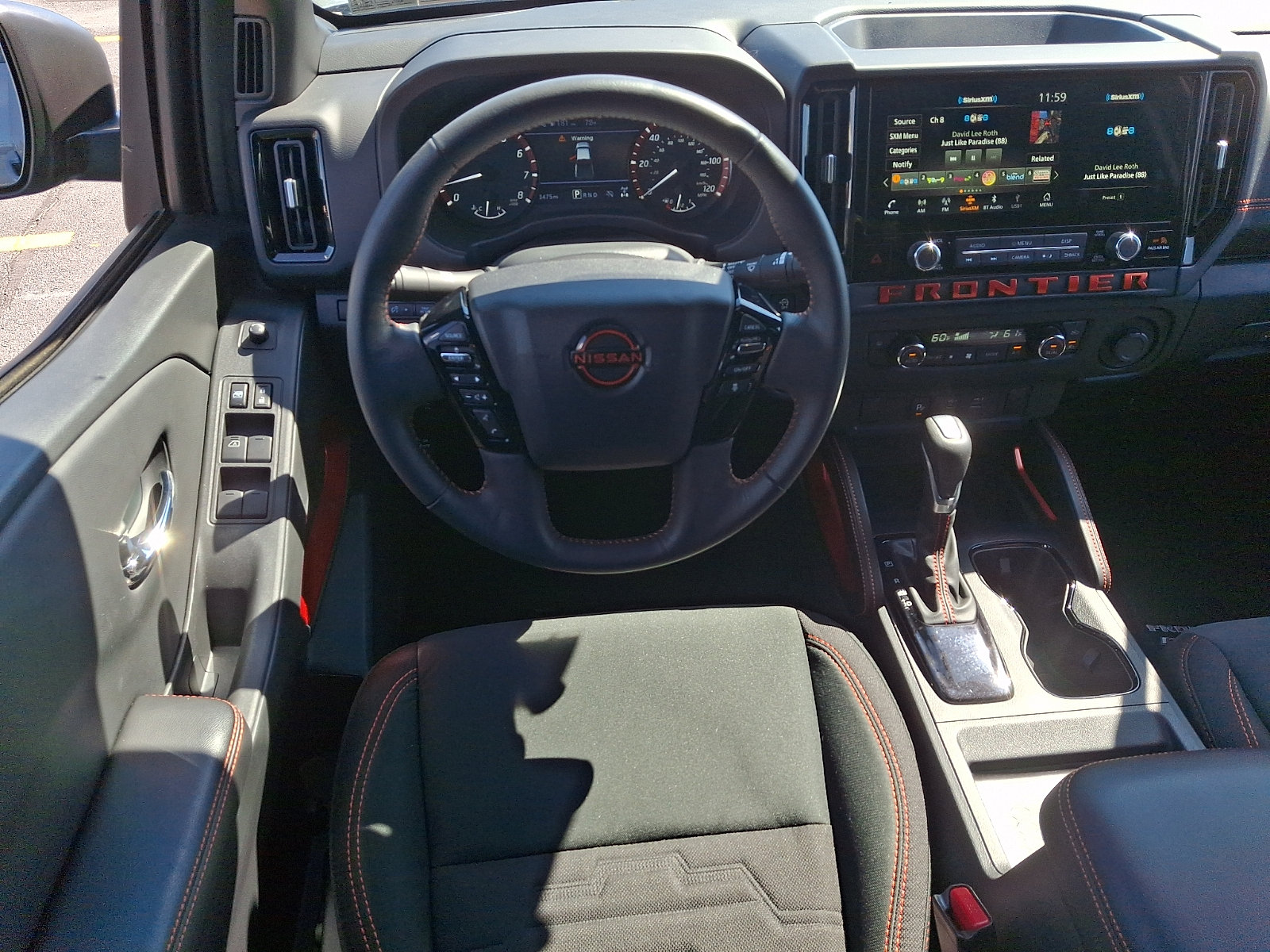 Certified 2025 Nissan Frontier PRO-4X AWD/4WD image 11