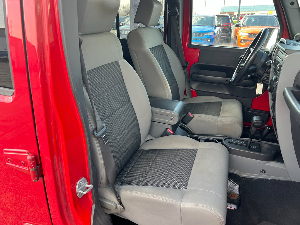 Used 2010 Jeep Wrangler Unlimited Sport AWD/4WD image 21