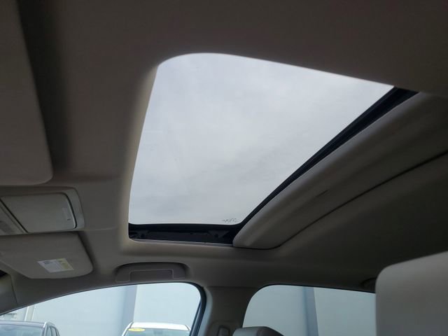 Used 2018 Honda CR-V Touring image 33