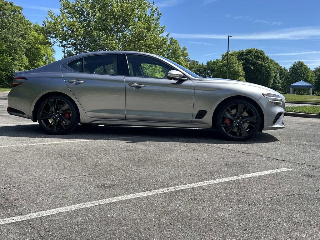 Used 2023 Genesis G70 2.0T w/ Sport Prestige Package RWD image 8