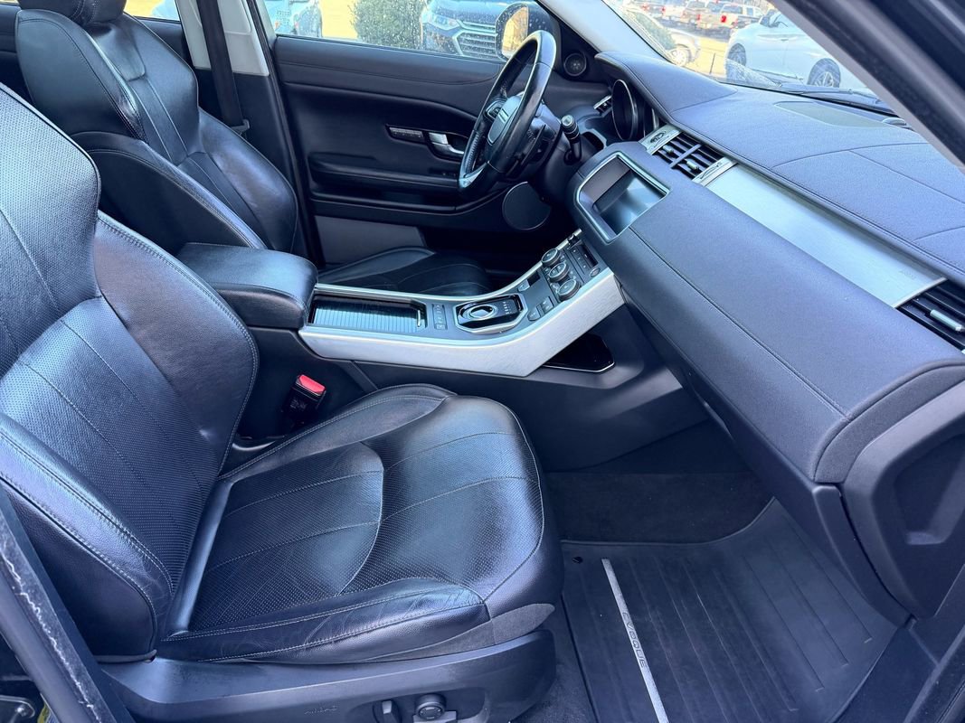 Used 2017 Land Rover Range Rover Evoque SE Premium AWD/4WD image 16