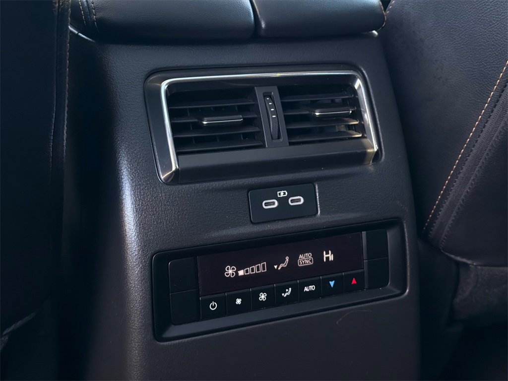 Used 2024 MAZDA CX-90 3.3 Turbo w/ Premium Package image 21