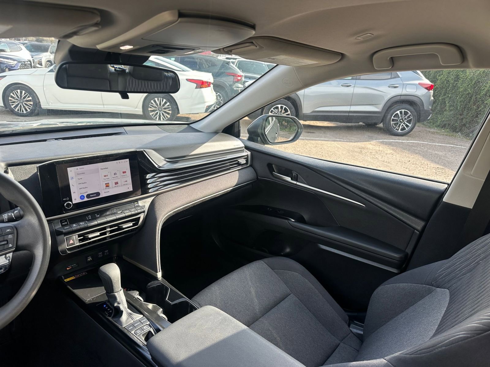 Used 2025 Toyota Camry LE image 34