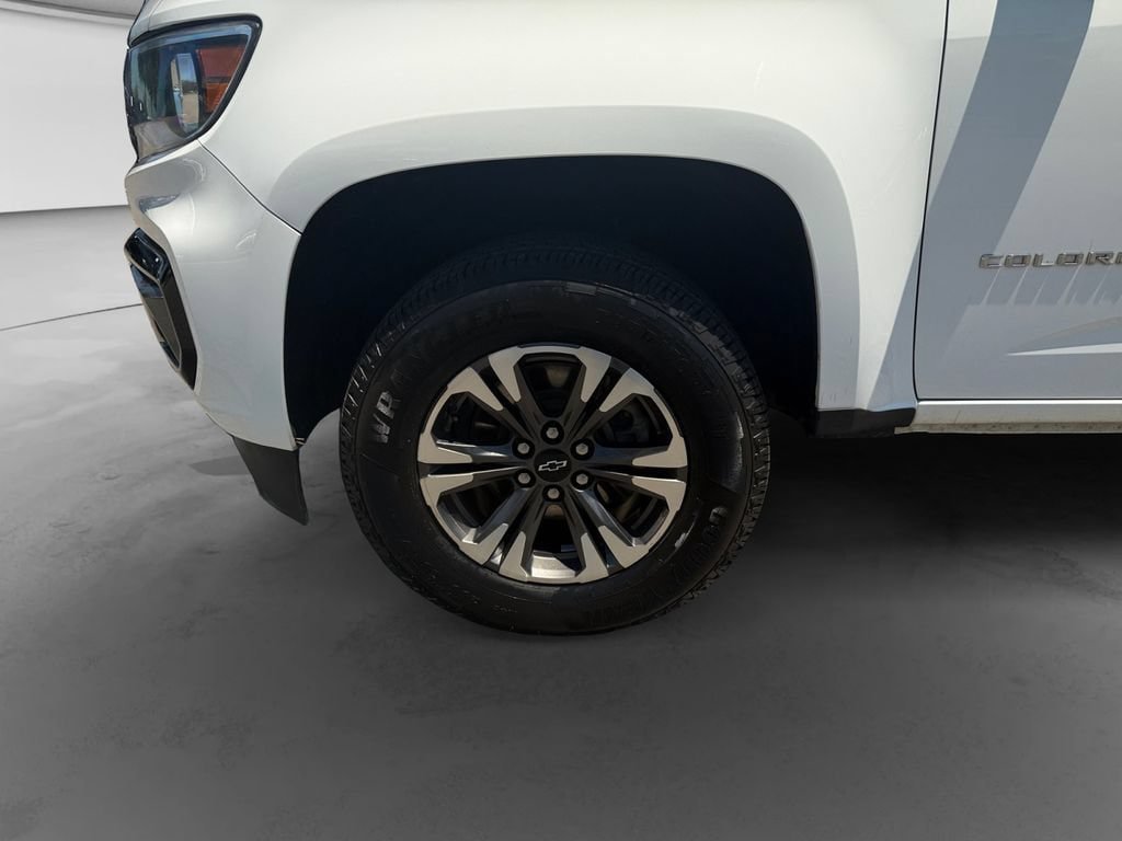 Used 2022 Chevrolet Colorado Z71 AWD/4WD image 9