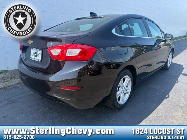 Used 2016 Chevrolet Cruze LT w/ Sun And Sound Package FWD image 3
