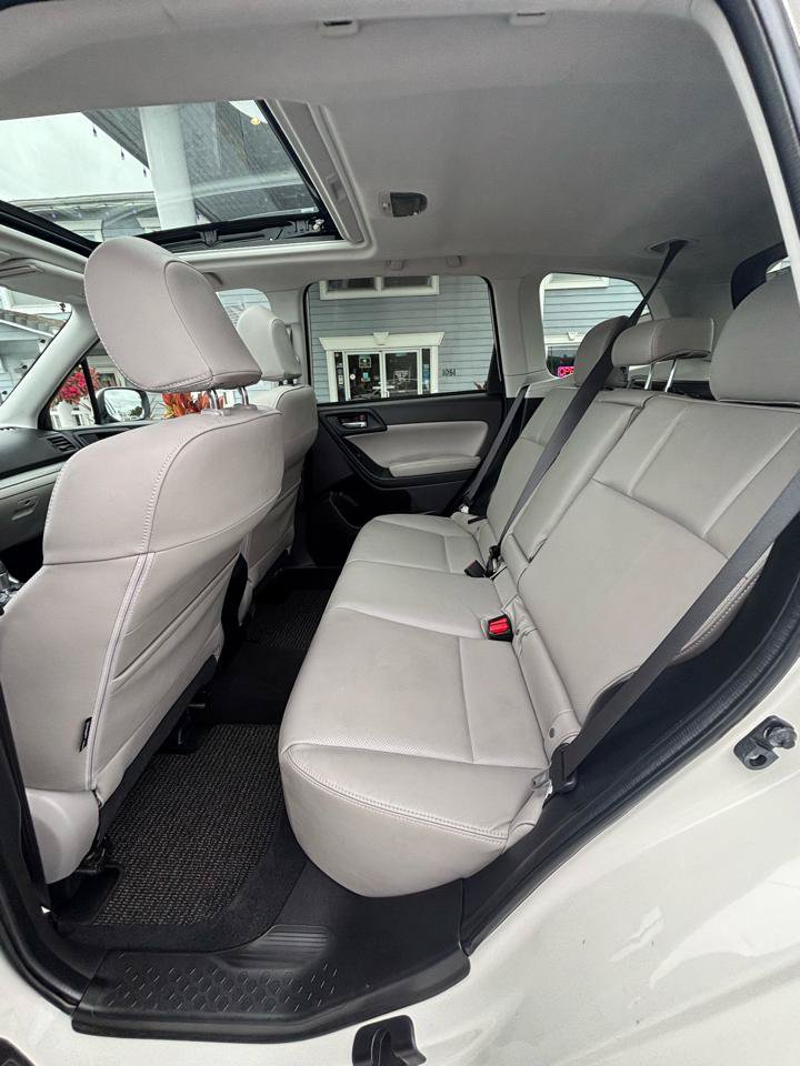 Used 2014 Subaru Forester 2.5i Limited AWD/4WD image 18