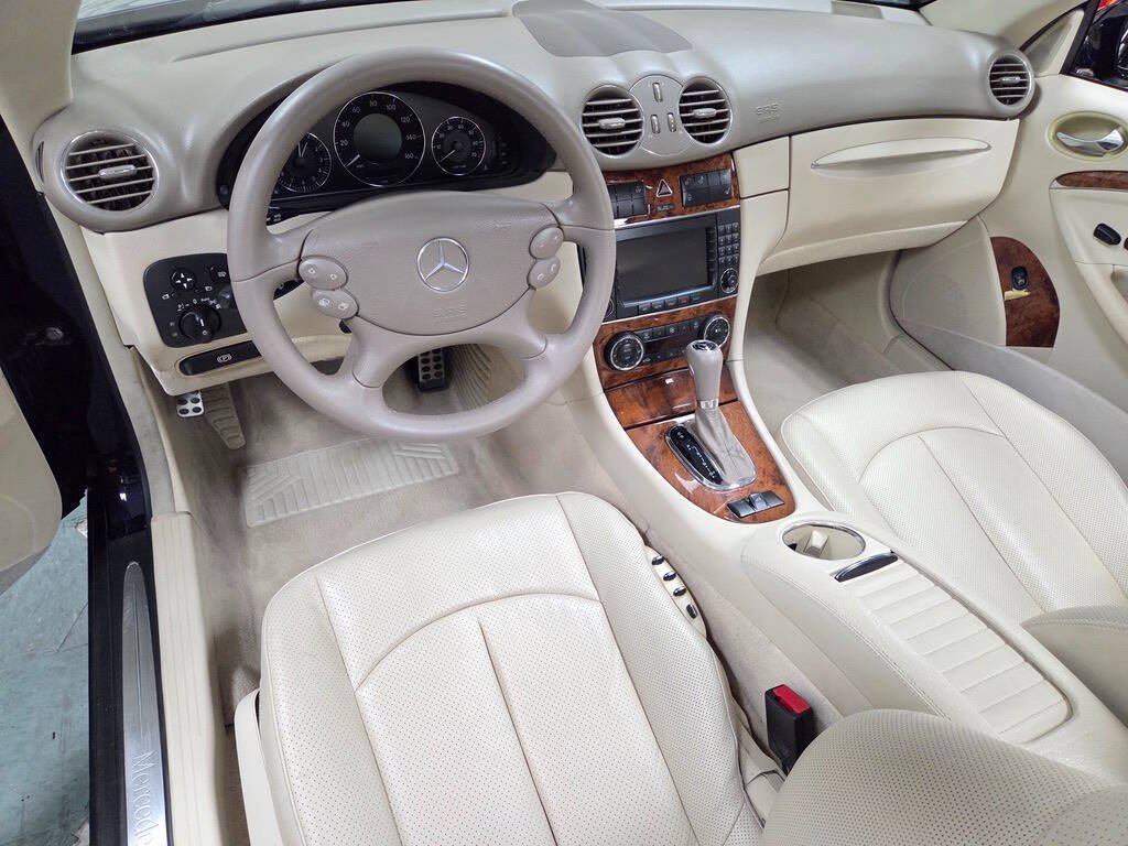 Used 2008 Mercedes-Benz CLK 350 Cabriolet image 19