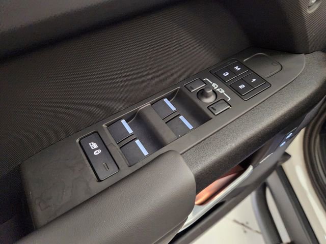 New 2026 Land Rover Defender 110 X image 23
