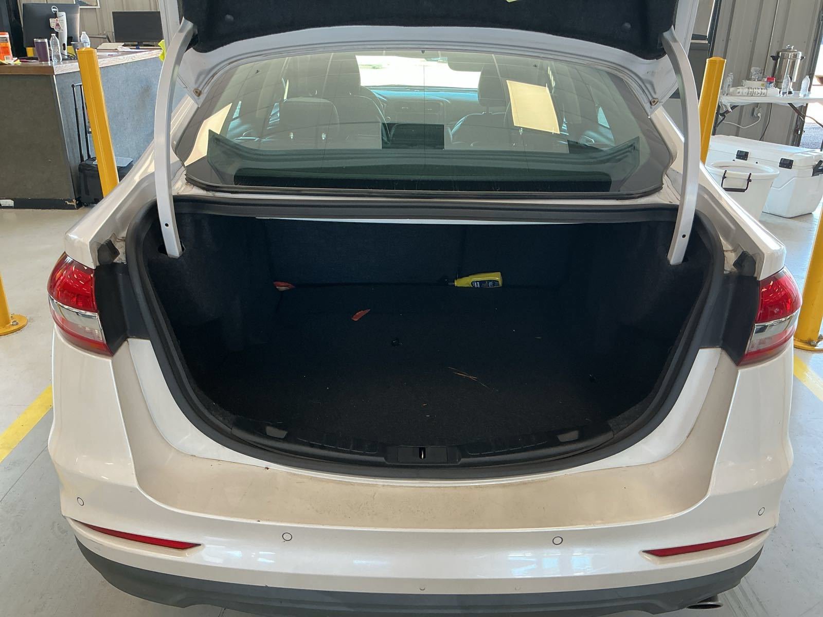 Used 2019 Ford Fusion SE w/ Equipment Group 151A FWD image 10