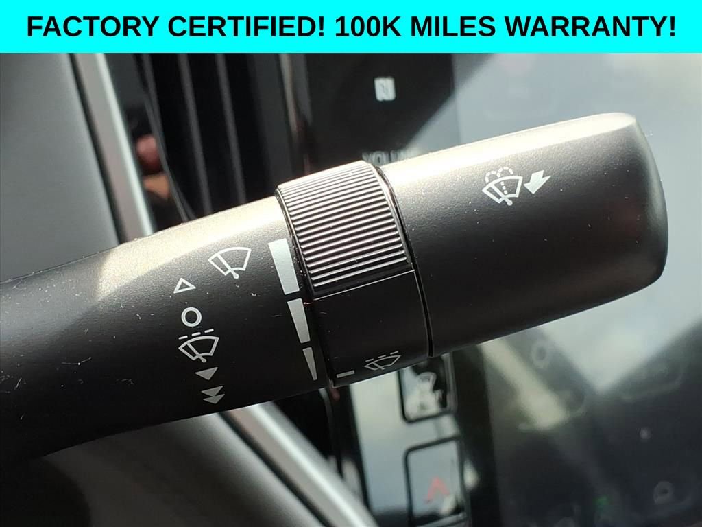 Used 2025 Subaru Legacy Limited AWD/4WD image 25